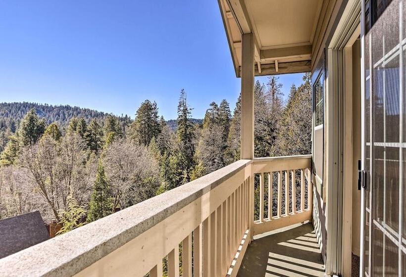 Huge Lake Arrowhead Home W/ 3 Decks & Grill!
