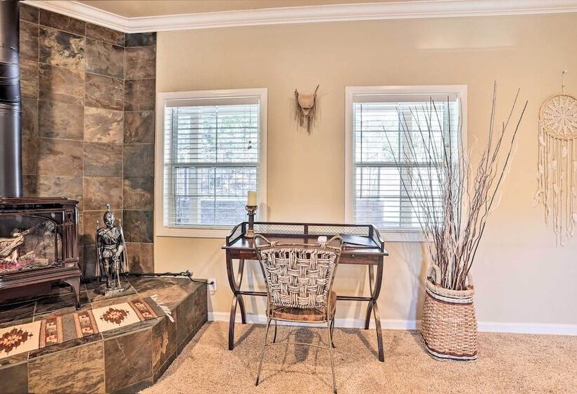 Huge Lake Arrowhead Home W/ 3 Decks & Grill!