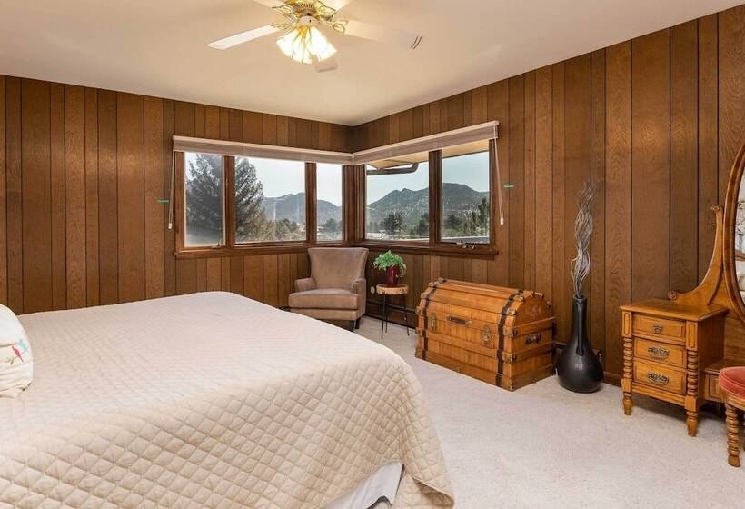 Spacious Colorado Retreat W/ Deck & Mountain Views