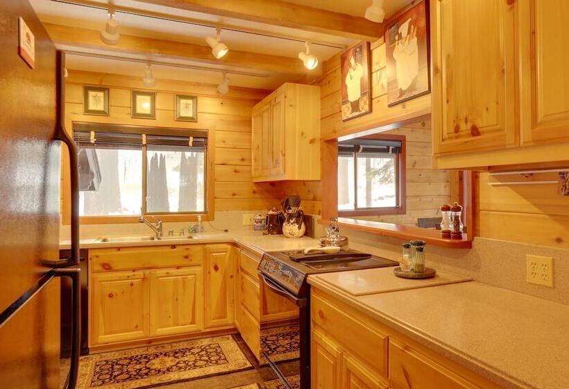 Idyllic Cabin W/ Shuttle: 2 Mi To Northstar Resort