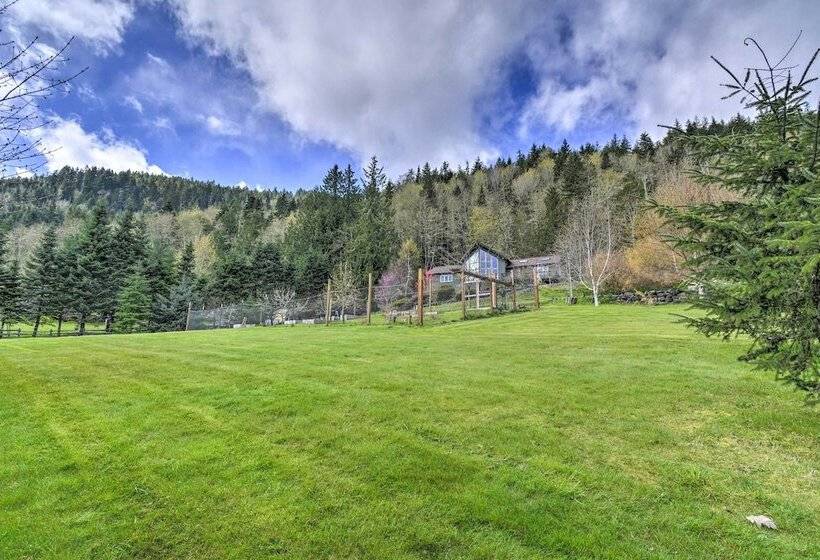 Idyllic Retreat ~ 20 Mi To Olympic National Park!