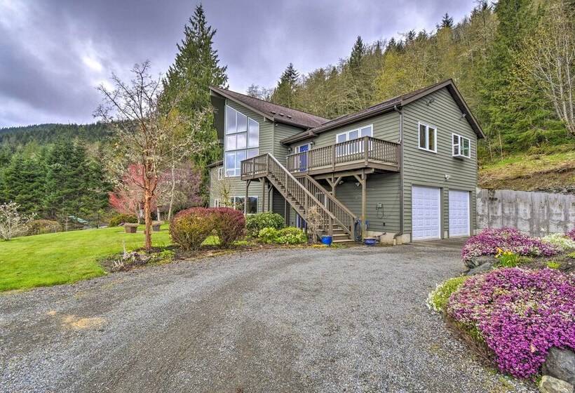 Idyllic Retreat ~ 20 Mi To Olympic National Park!