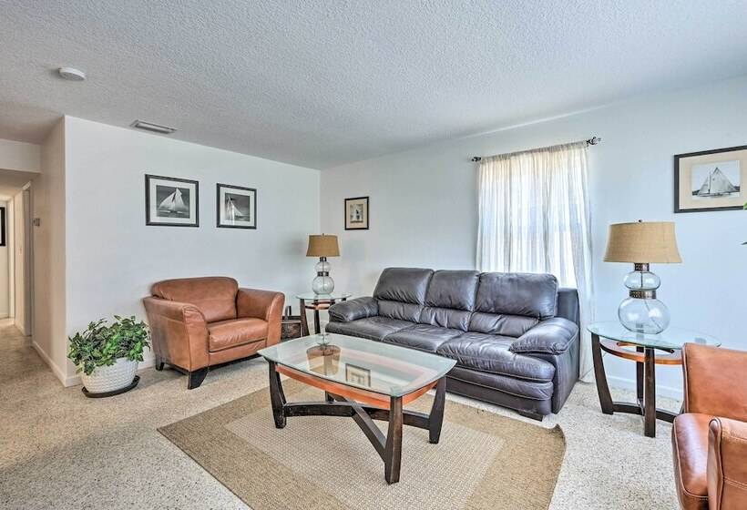 Inverness House W/ Boat Launch + Home Gym!