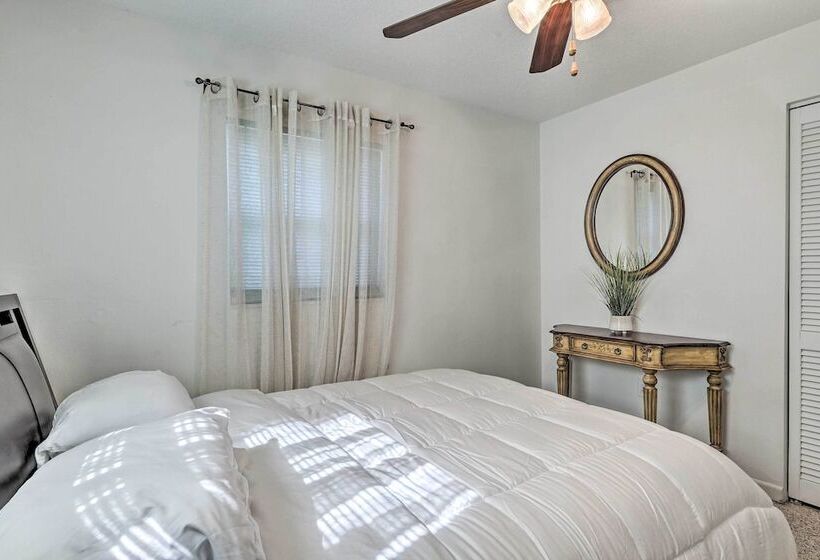 Inverness House W/ Boat Launch + Home Gym!