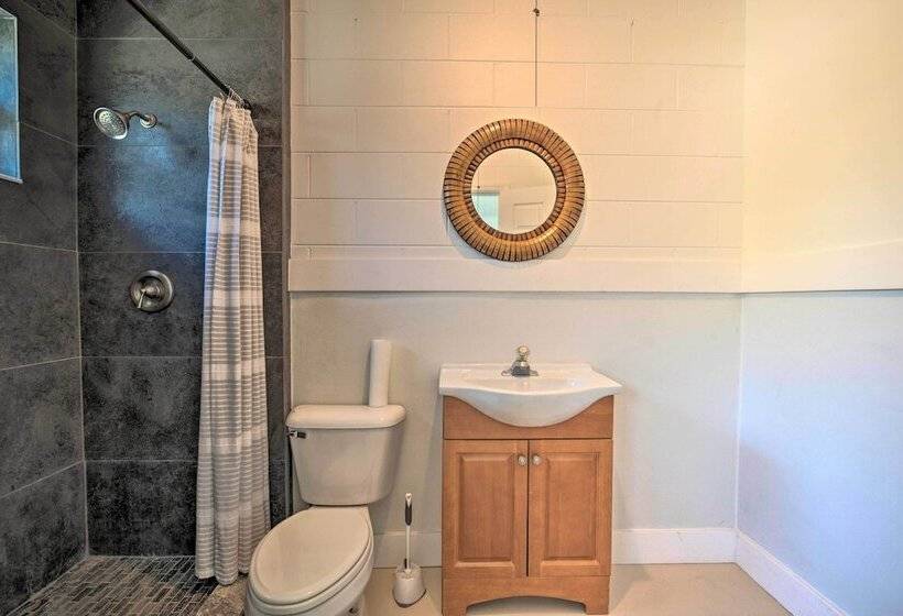 Inverness House W/ Boat Launch + Home Gym!