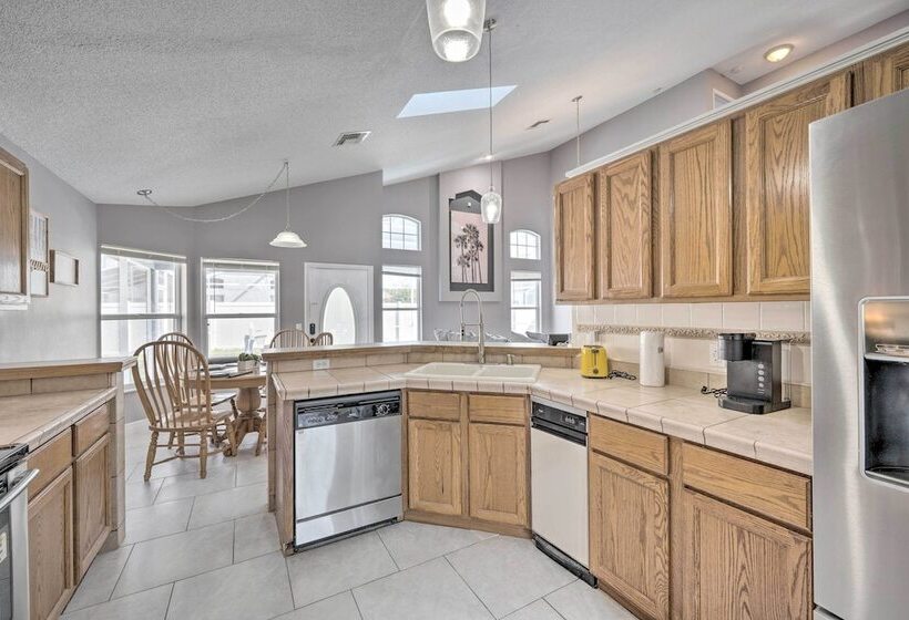 Kissimmee Home W/ Pool & Lanai ~ 5 Mi To Wdw!