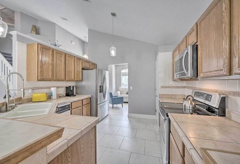 Kissimmee Home W/ Pool & Lanai ~ 5 Mi To Wdw!