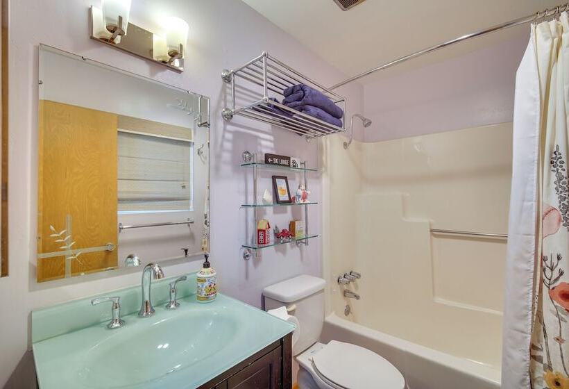 Lake Arrowhead Family Home W/ Game Room