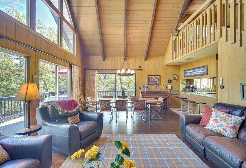 Lake Arrowhead Family Home W/ Game Room