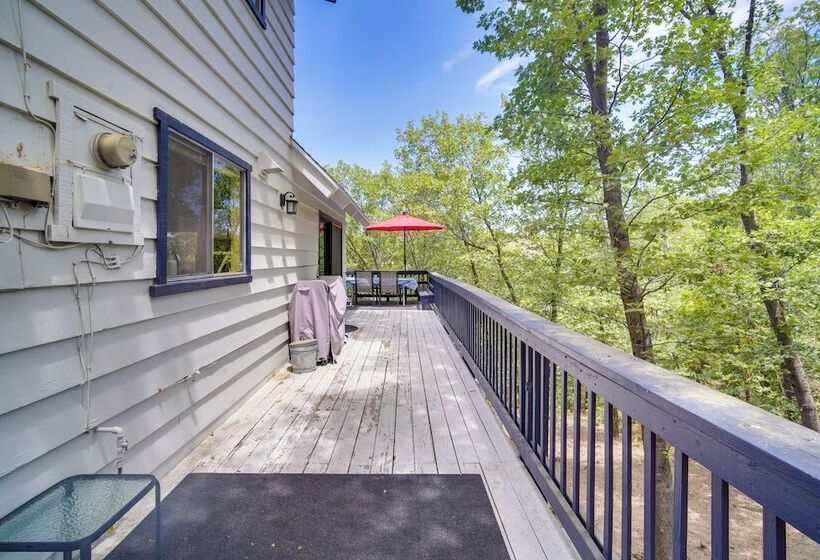 Lake Arrowhead Family Home W/ Game Room