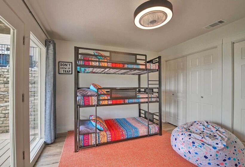 Lake Dayz Granbury Retreat W/ Private Dock!