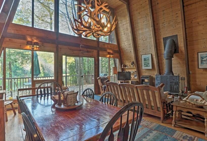 Lakefront Berkshires Retreat W/ Deck, Dock & Boat!