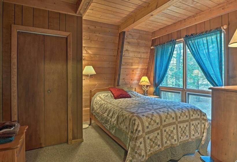 Lakefront Berkshires Retreat W/ Deck, Dock & Boat!