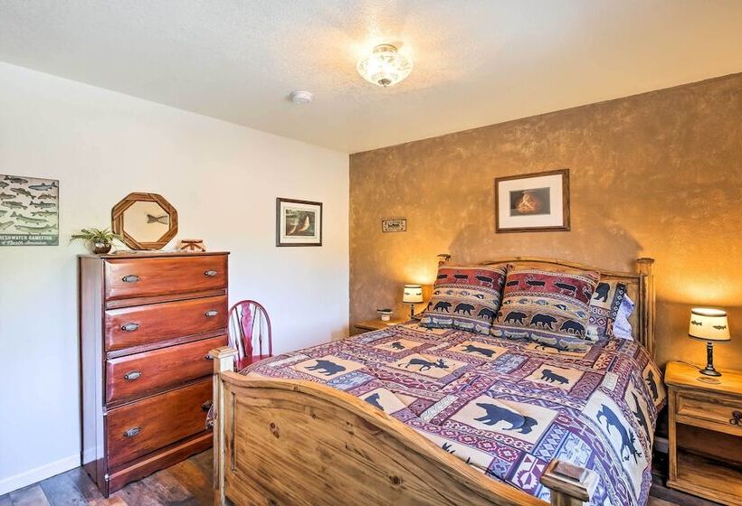 Large Home On 1 Acre: 2 Mi To Grand Lake Village