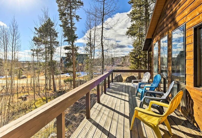 Large Home On 1 Acre: 2 Mi To Grand Lake Village