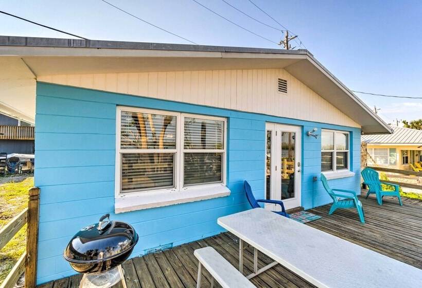 Little Gasparilla Home: Walk To Beaches!