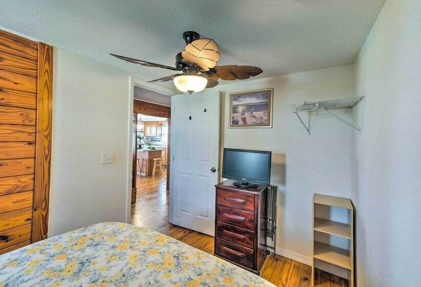 Little Gasparilla Home: Walk To Beaches!