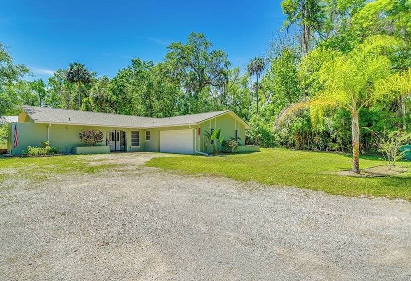 Lovely Crystal River Home W/ Lanai & Pool!