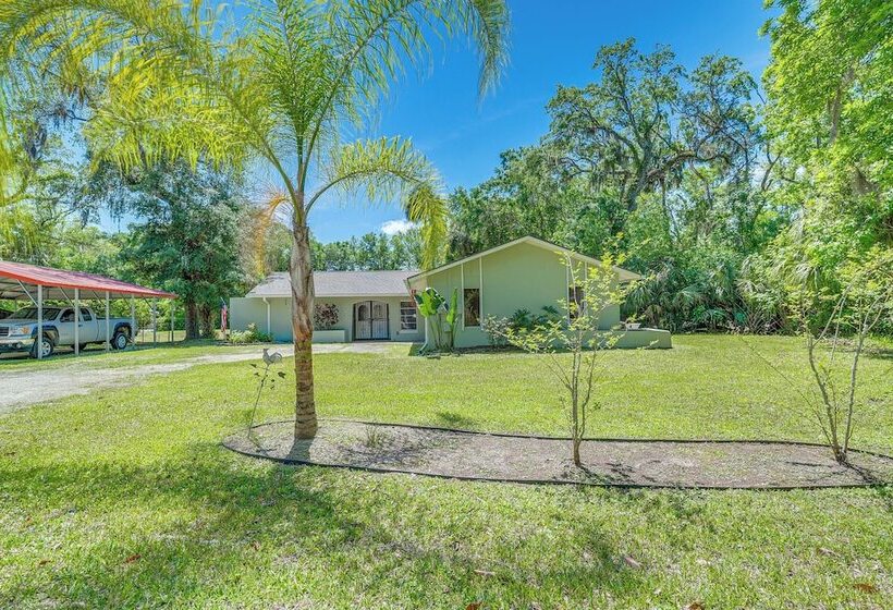 Lovely Crystal River Home W/ Lanai & Pool!