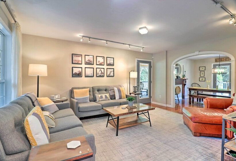 Creekside Brevard Home < 1 Mi To Downtown!