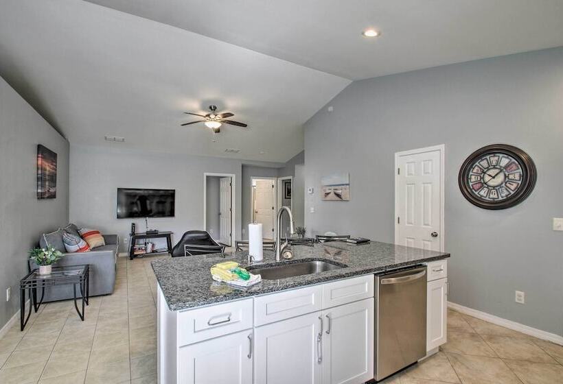 Lovely Florida Coastline Home By Perdido Key!