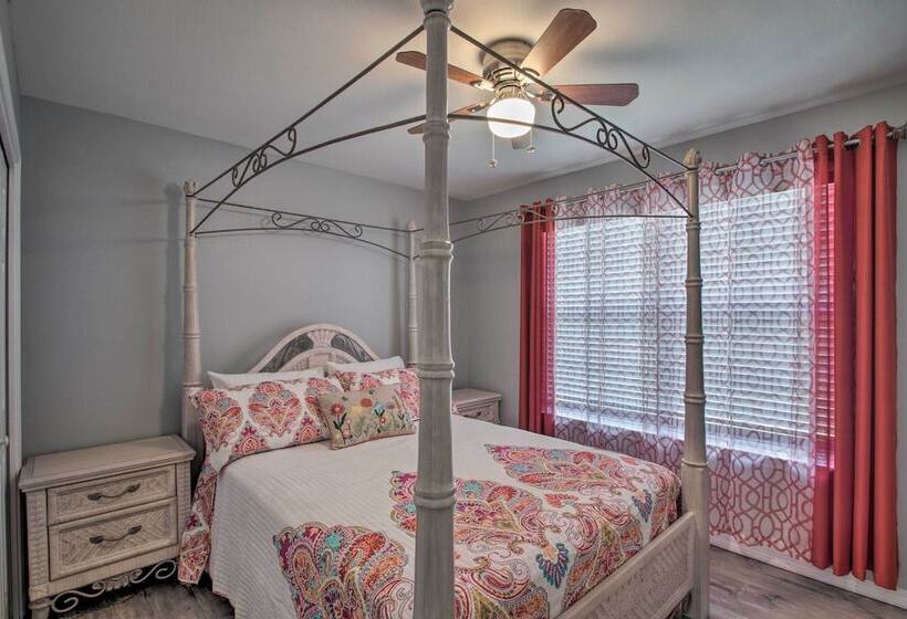 Lovely Florida Coastline Home By Perdido Key!