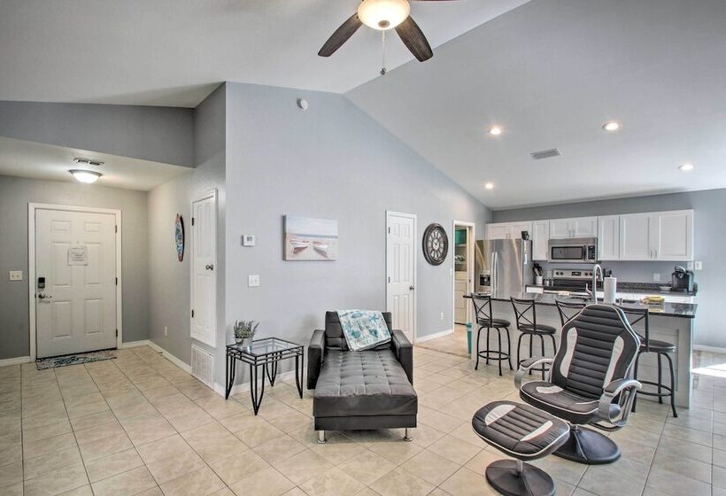 Lovely Florida Coastline Home By Perdido Key!