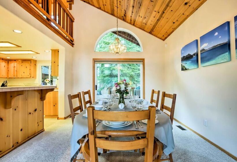 Hot Tub Access, Near Skiing: Tahoe Donner Cabin