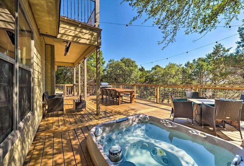 Luxe Canyon Home: Decks, Hot Tub + Lake Views