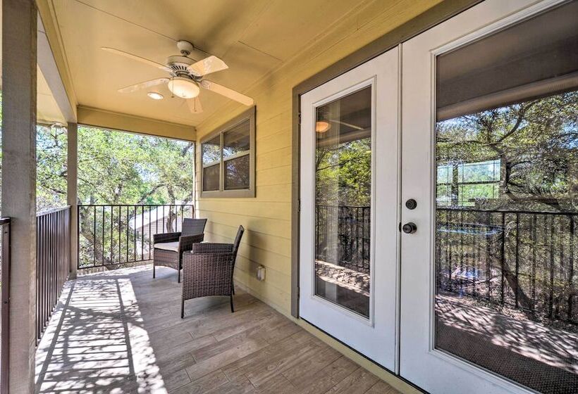 Luxe Canyon Home: Decks, Hot Tub + Lake Views