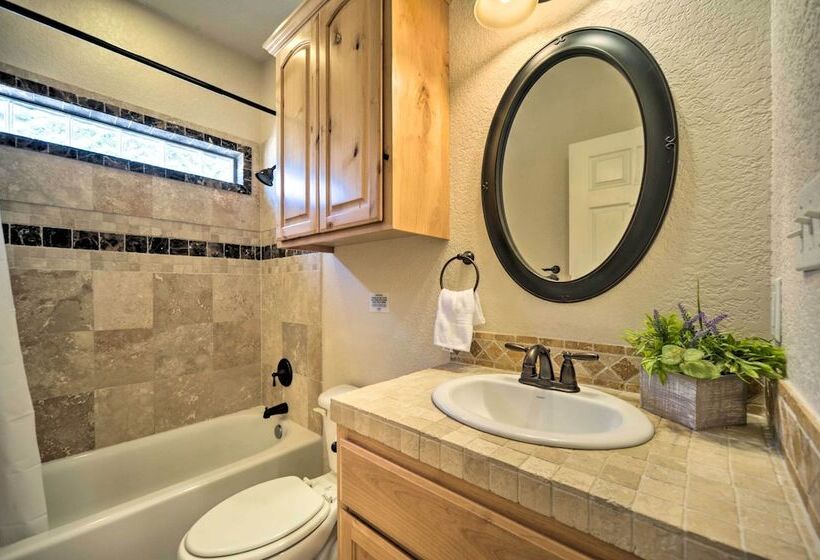 Luxe Canyon Home: Decks, Hot Tub + Lake Views