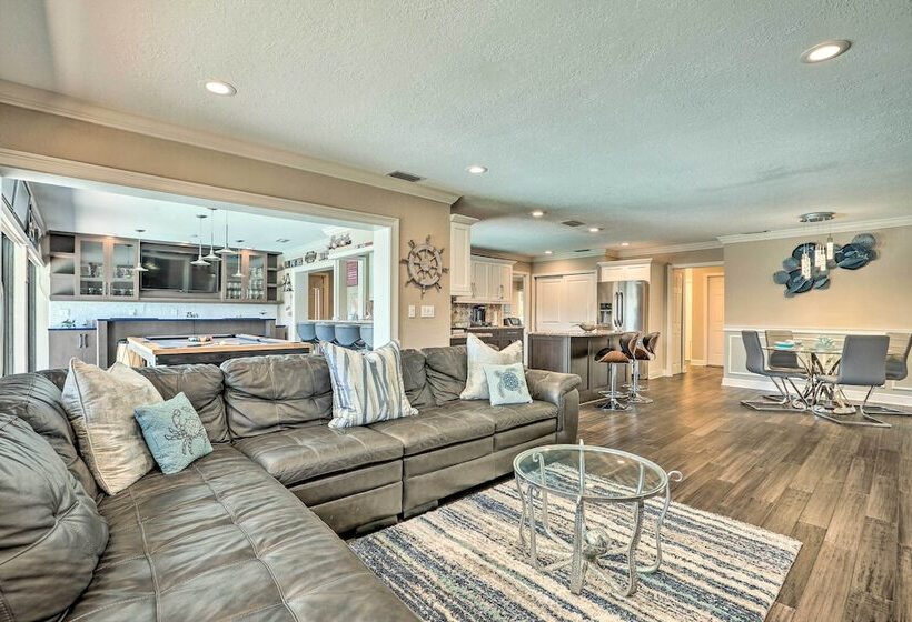 Luxe Cape Coral Escape W/ Pool: 4 Mi To Beach