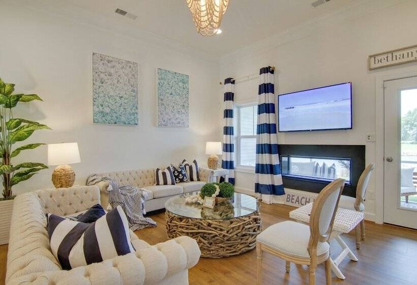 Ocean View Home W/ Beach Shuttle, 5 Mi To Coast!