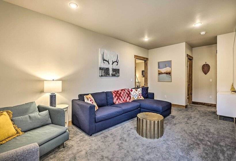 Luxe Home W/ Patio & Pool Access In Silverthorne!