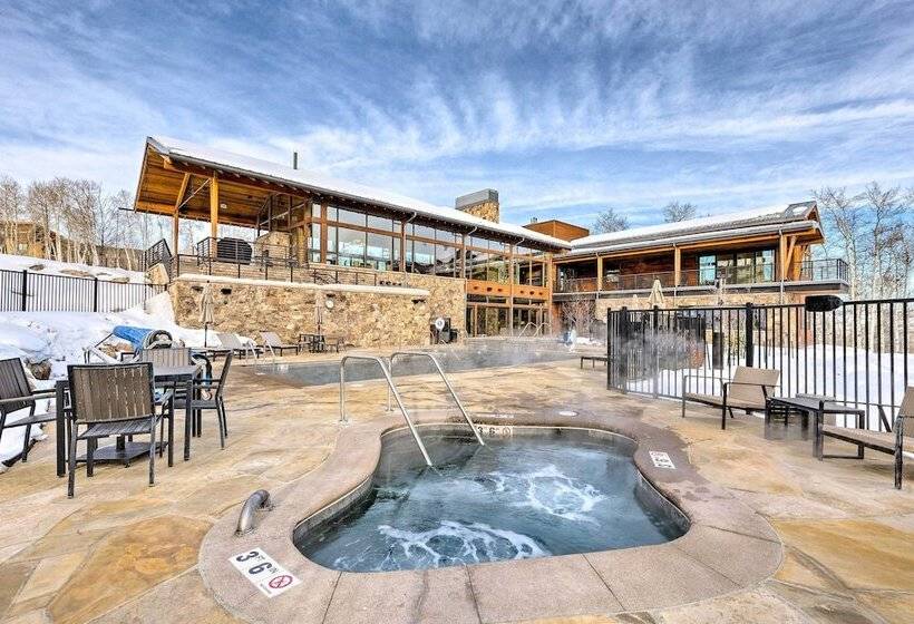 Luxe Home W/ Patio & Pool Access In Silverthorne!