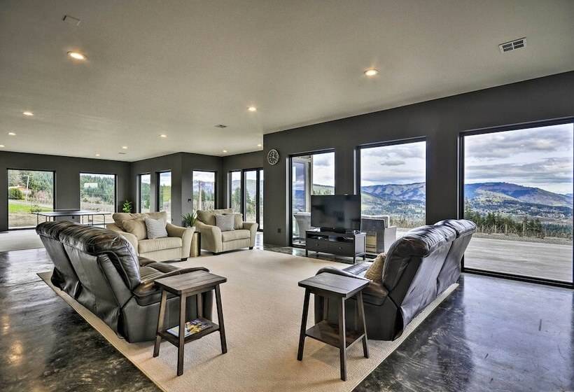 Luxury Home W/views   5 Min To Columbia River