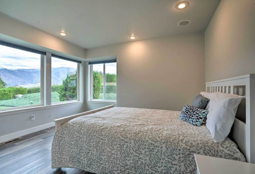 Manson Villa W/ Hot Tub ~ 1 Mi To Wineries!