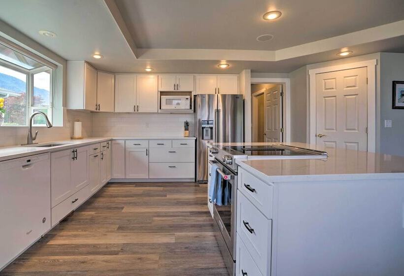 Manson Villa W/ Hot Tub ~ 1 Mi To Wineries!