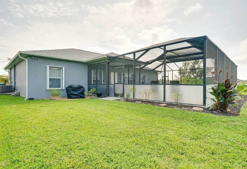 Modern Home W/ Patio & Grill In Cape Coral!