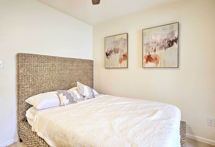 Walkable Florida Duplex: 2 Blocks To Cocoa Beach!