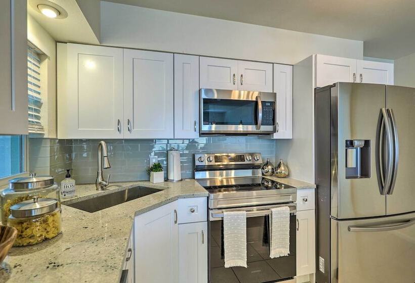 Walkable Florida Duplex: 2 Blocks To Cocoa Beach!