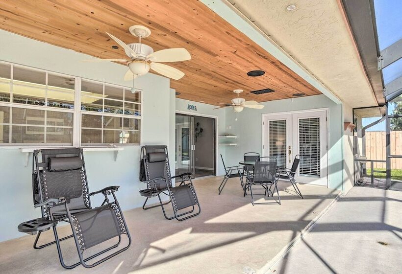 Modern Port St Lucie Home W/ Private Outdoor Oasis