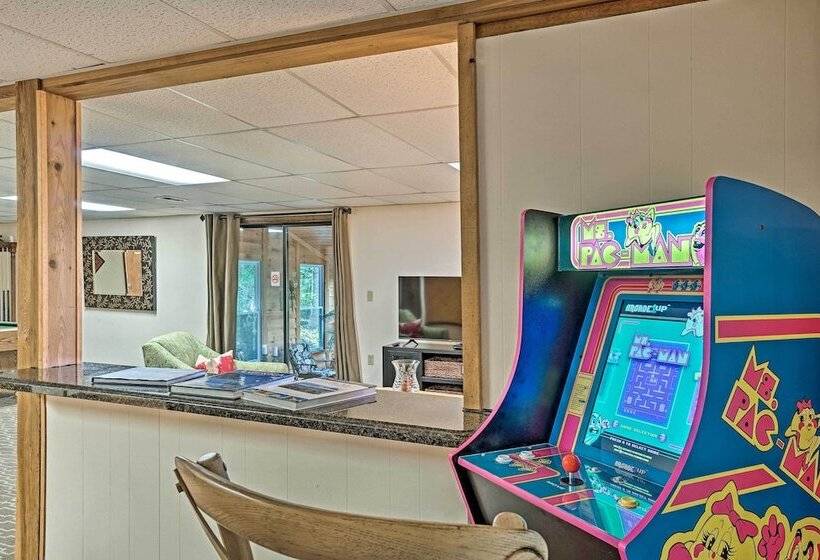 Mountain Retreat W/ Decks, Hot Tub, & Games!
