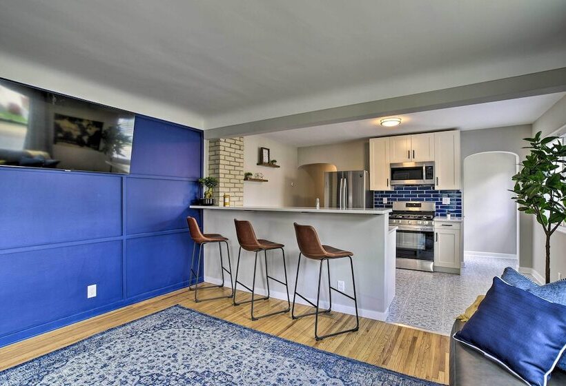 Mpls Duplex W/ Wifi & Kitchen: 5 Mi To Dtwn!