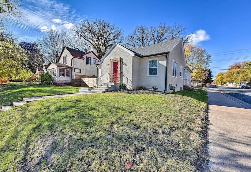 Mpls Duplex W/ Wifi & Kitchen: 5 Mi To Dtwn!