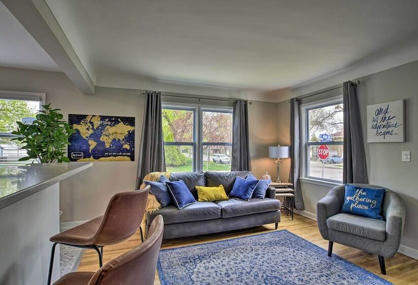 Mpls Duplex W/ Wifi & Kitchen: 5 Mi To Dtwn!