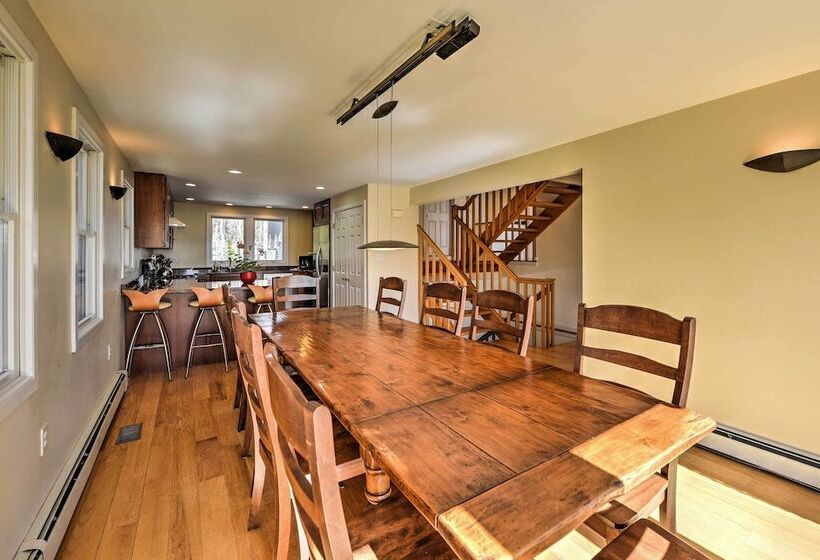 Multi Level Marion House: Loft, Deck + Ocean Views