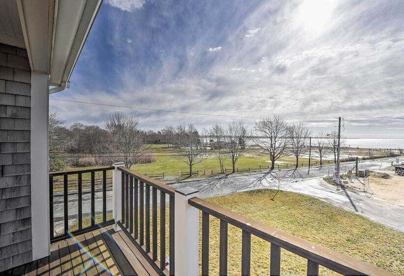 Multi Level Marion House: Loft, Deck + Ocean Views