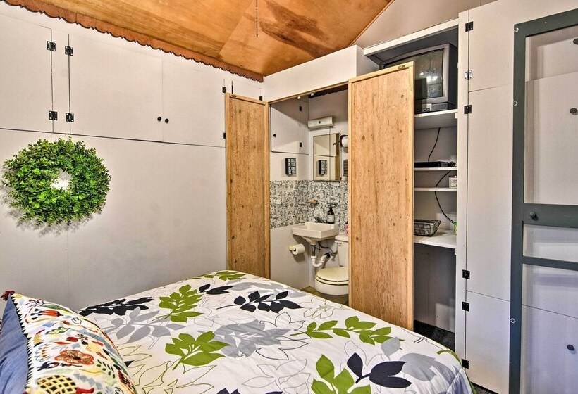 3 Mi To Grandfather Mountain Park: Cottage W/ Deck