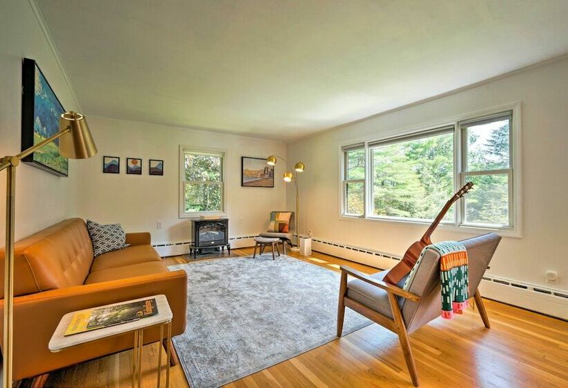 Nostalgic Vermont Escape In Manchester Center